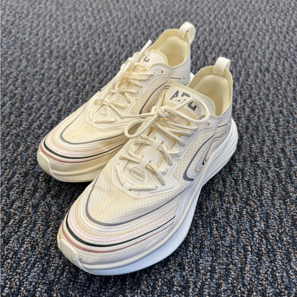 Women’s APL Streamline shoes